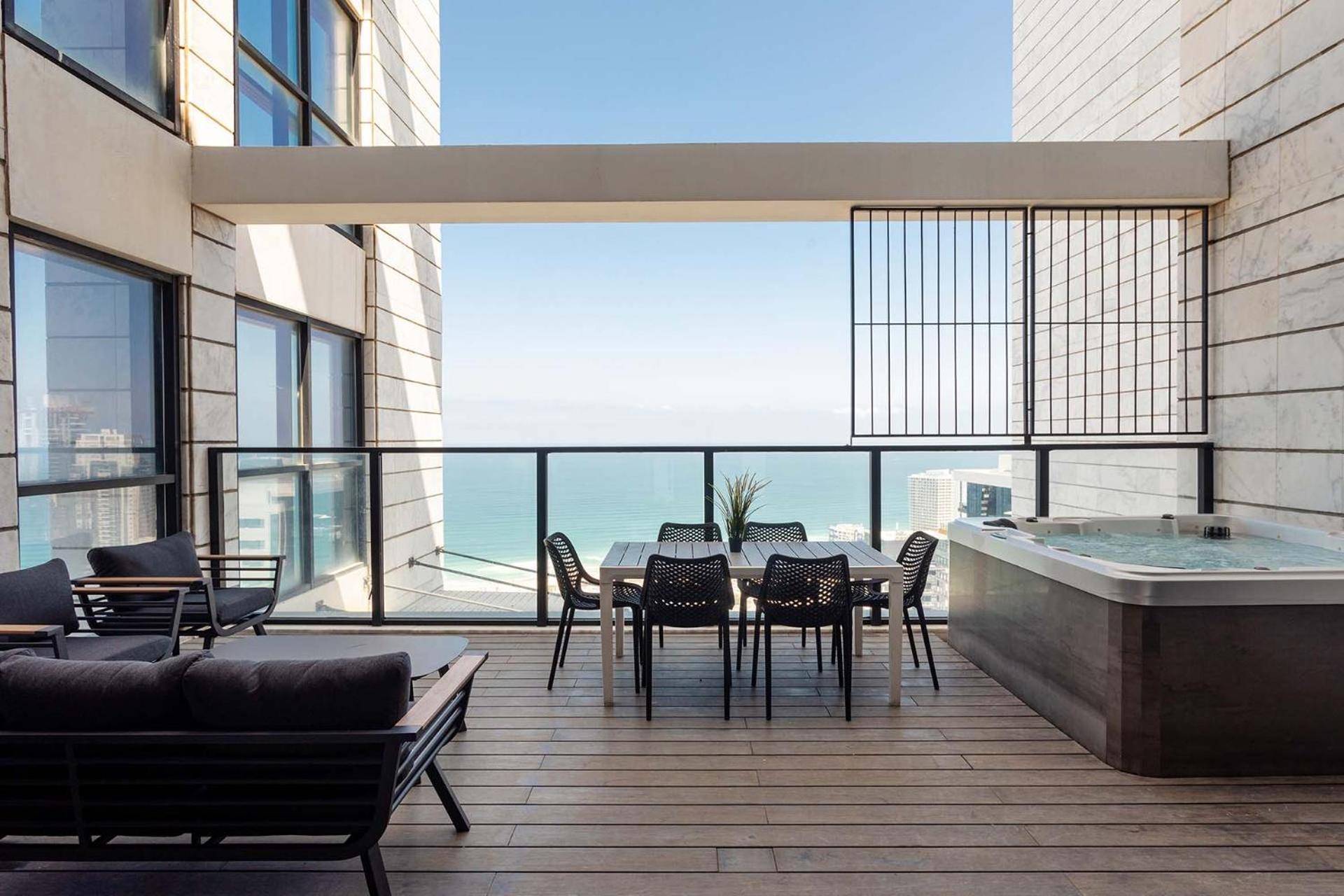 Yalarent Sea-Breeze Penthouse With Jacuzzi Apartment Bat Yam Exterior foto